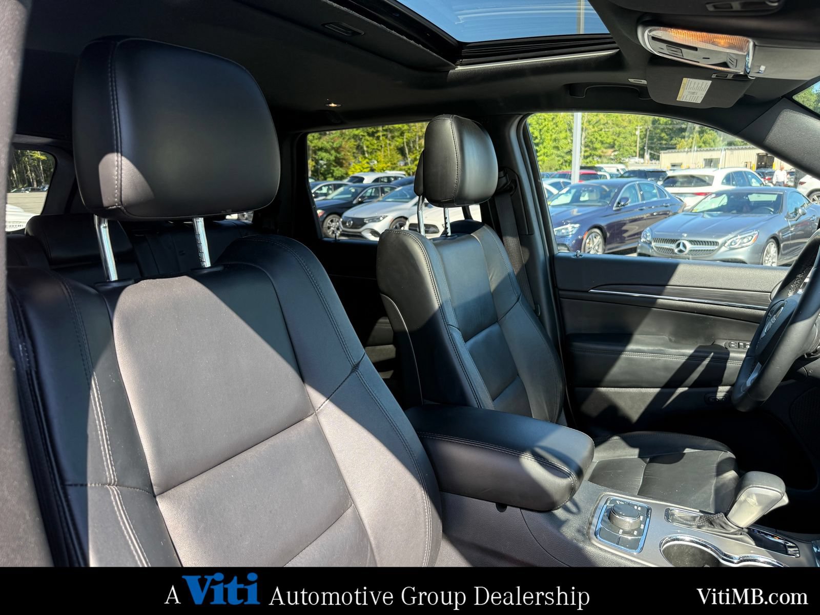 Used 2019 Jeep Grand Cherokee Limited AWD/4WD image 30