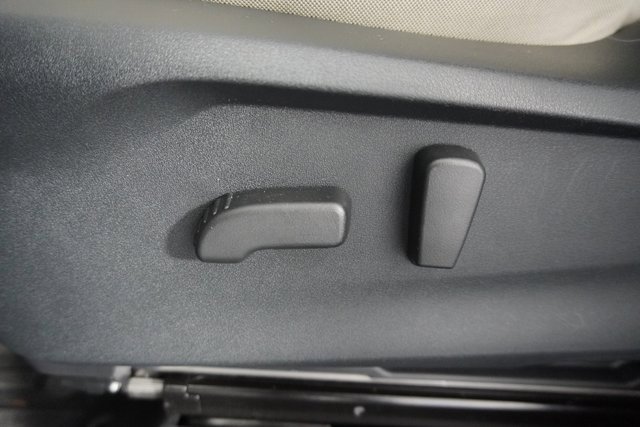 Used 2025 Subaru Ascent Premium image 11