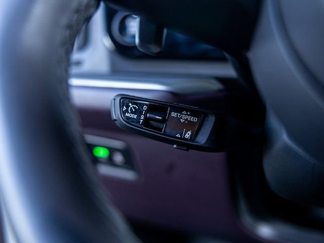 Certified 2025 Porsche Cayenne S image 32