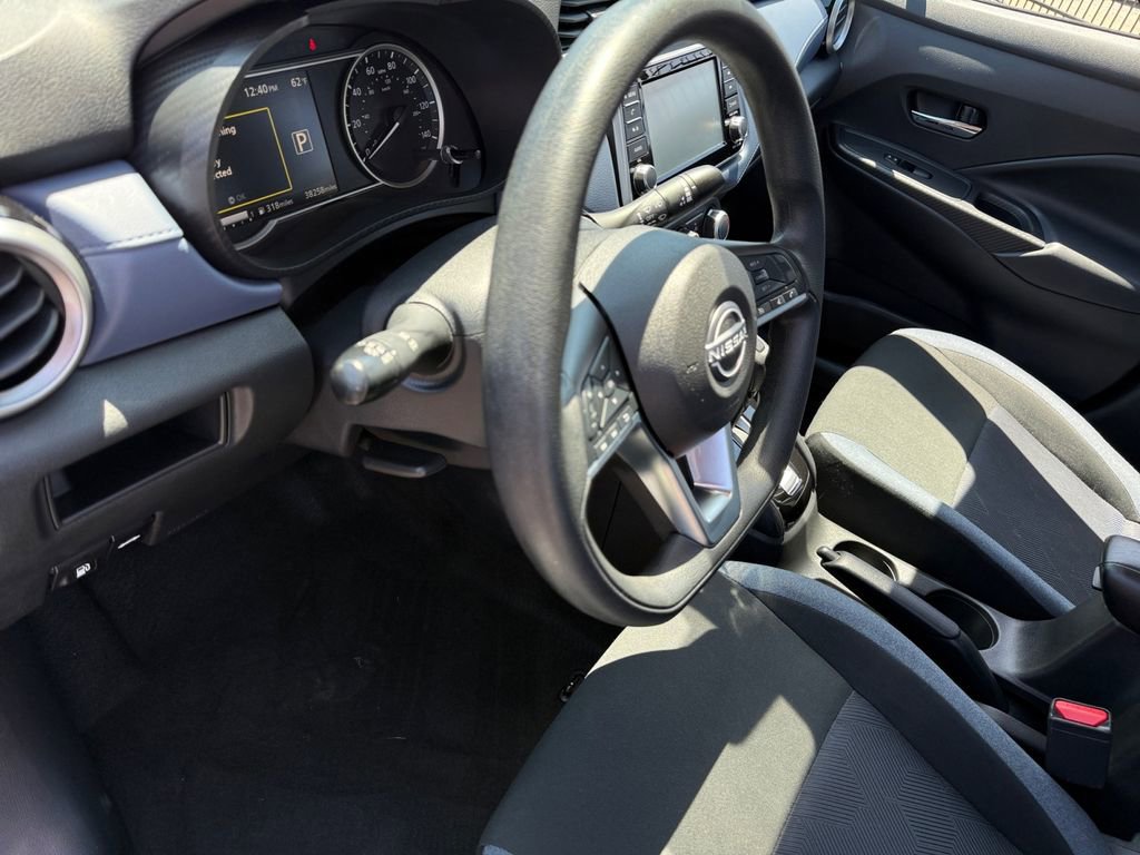 Used 2024 Nissan Versa SV FWD image 27