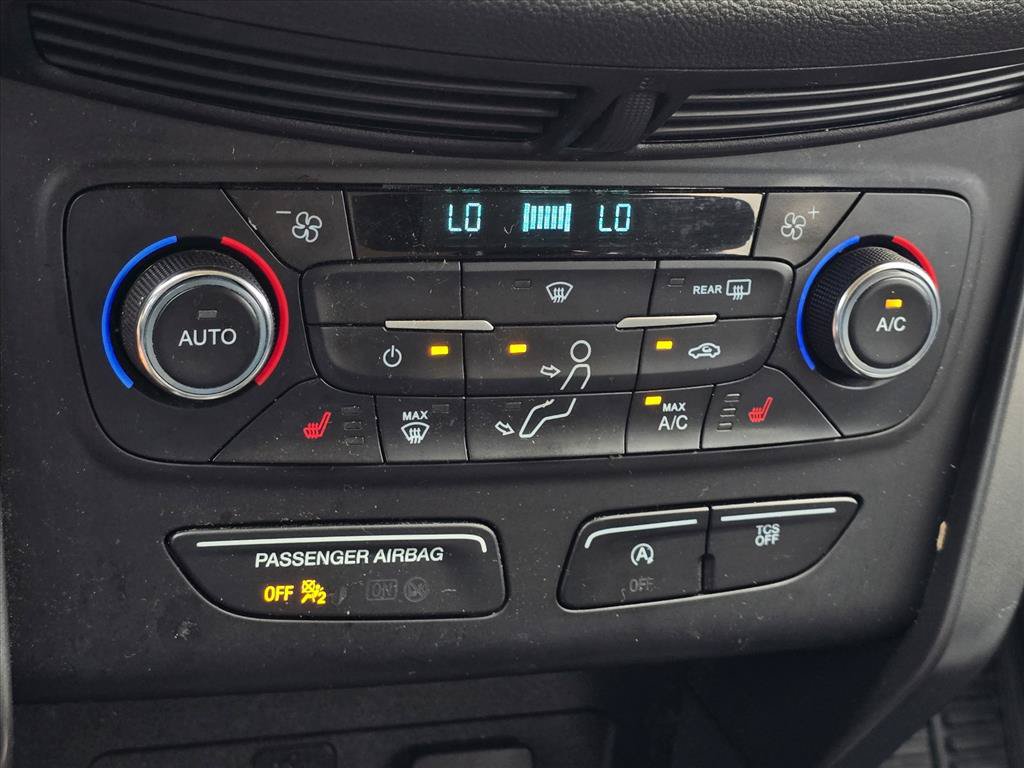 Used 2017 Ford Escape SE w/ SE Cold Weather Package FWD image 19