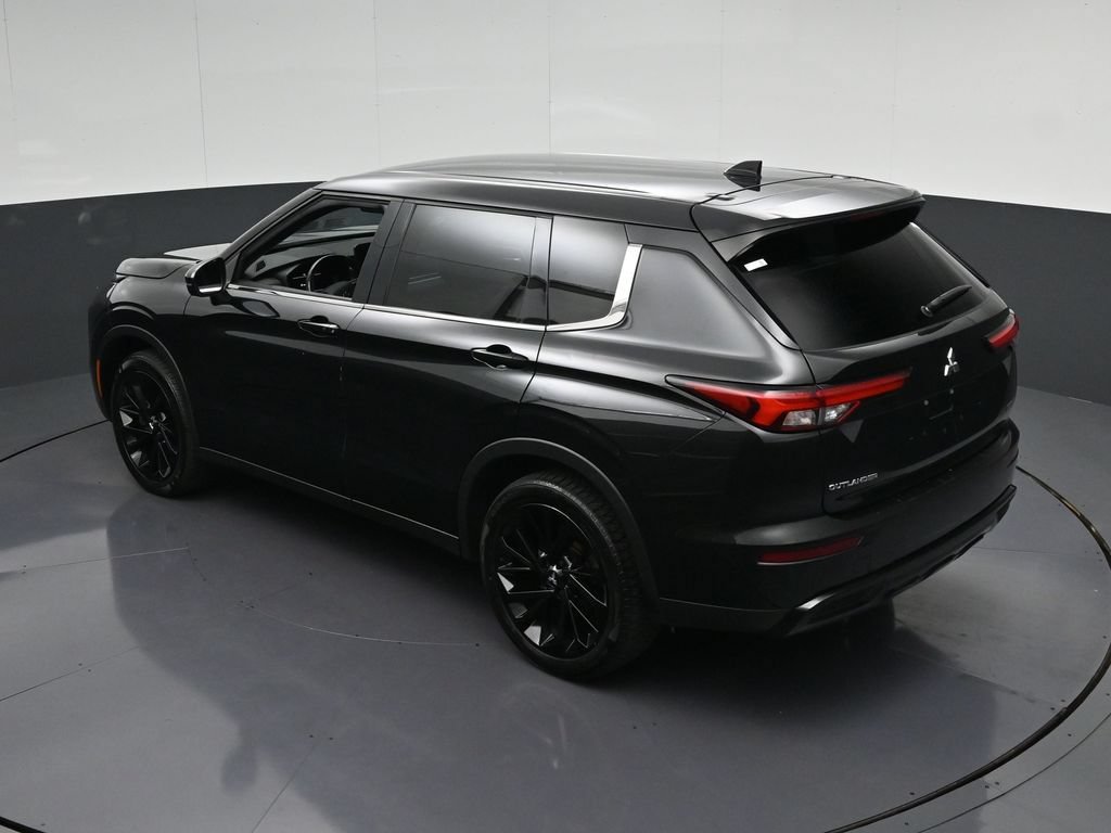 Used 2023 Mitsubishi Outlander SE FWD image 17