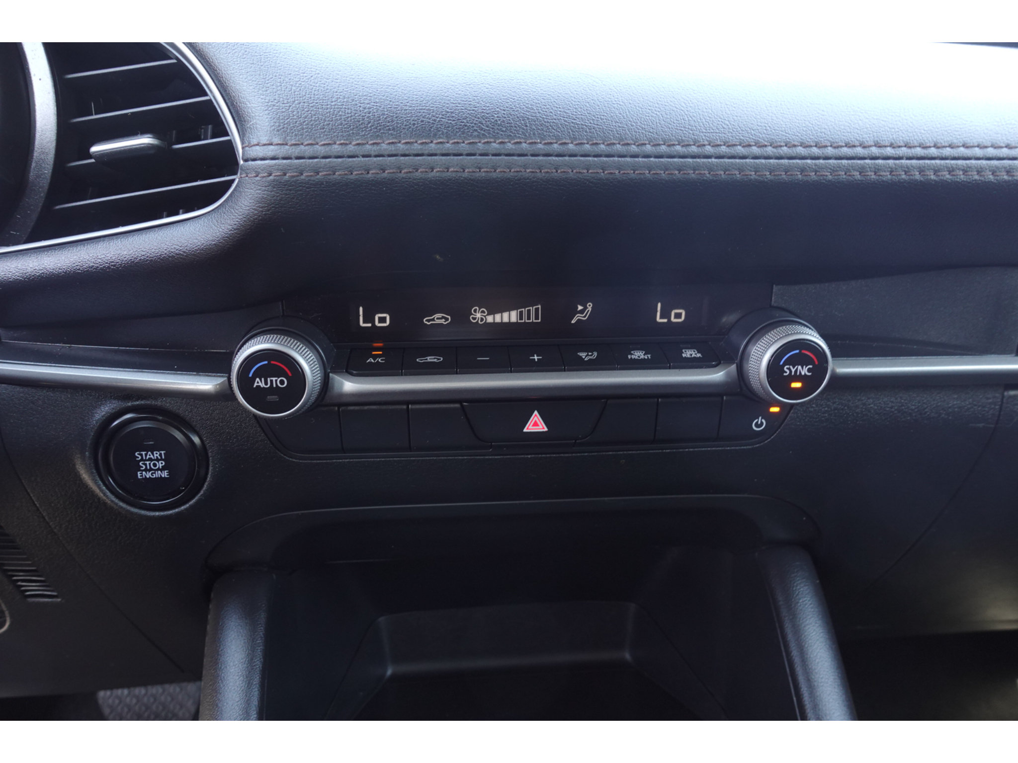 Used 2024 MAZDA MAZDA3 s FWD image 16