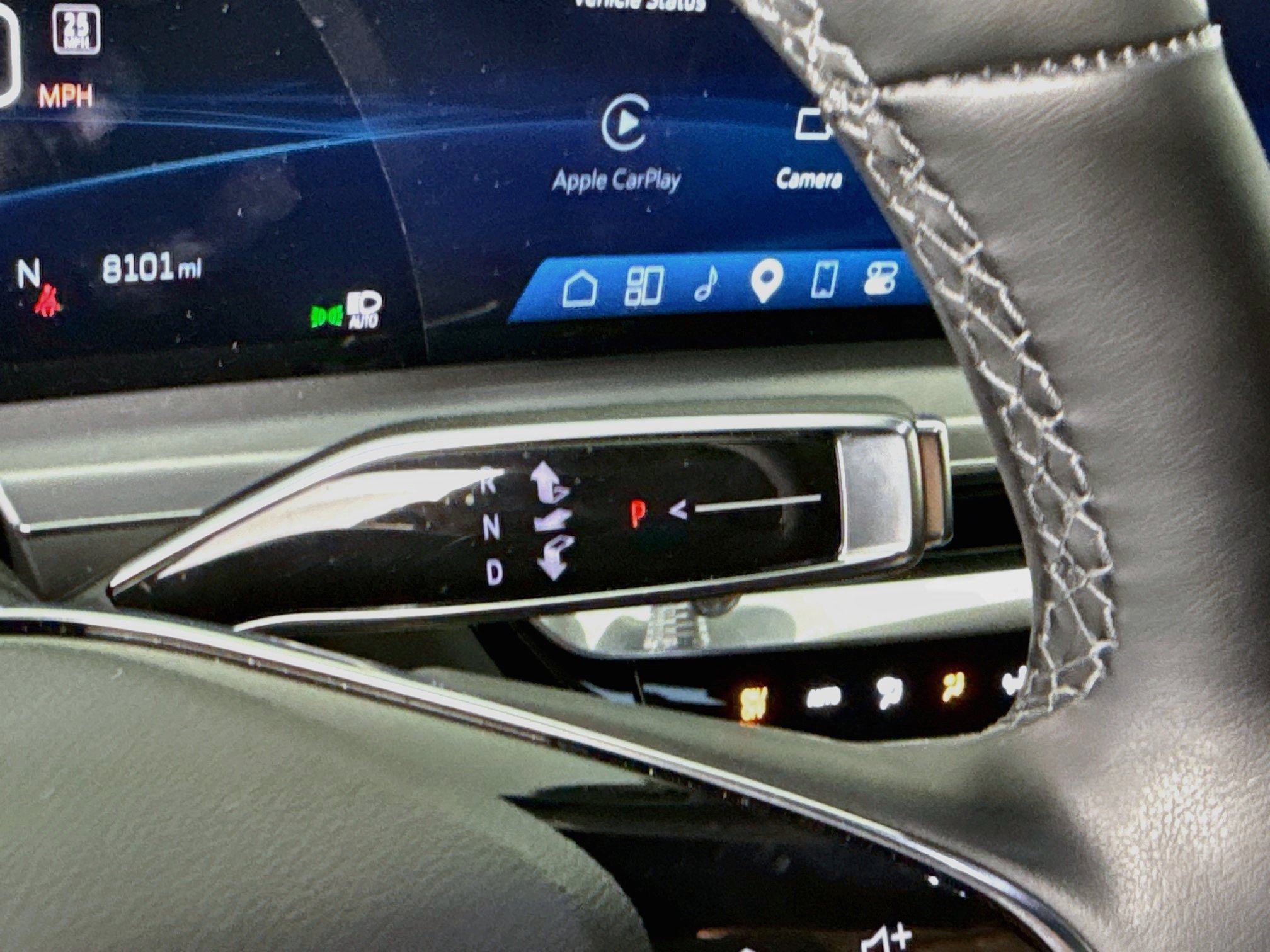 Used 2025 Cadillac Lyriq Luxury RWD image 19