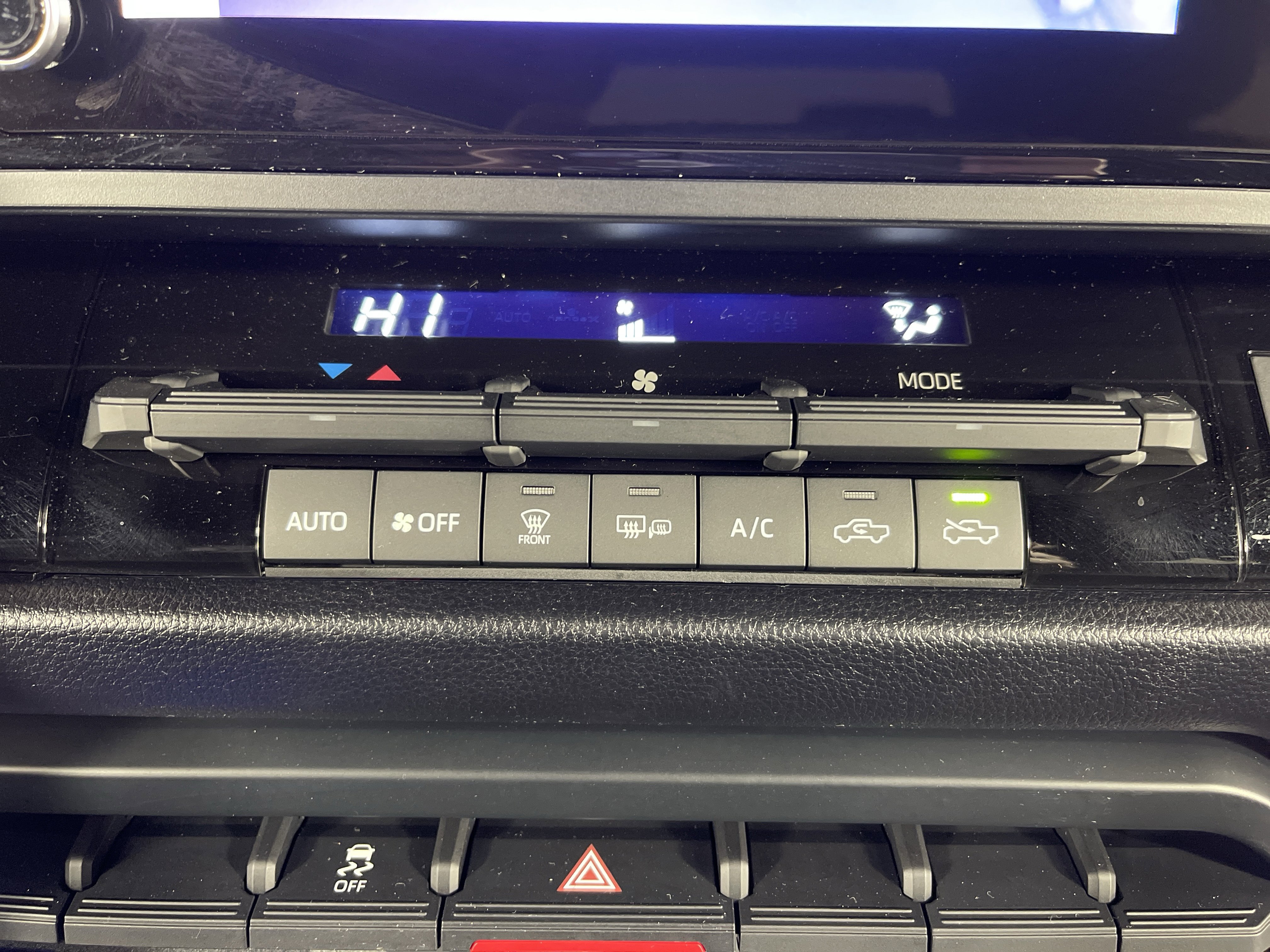 Used 2025 Toyota Tundra SR w/ SR Tow Package image 24