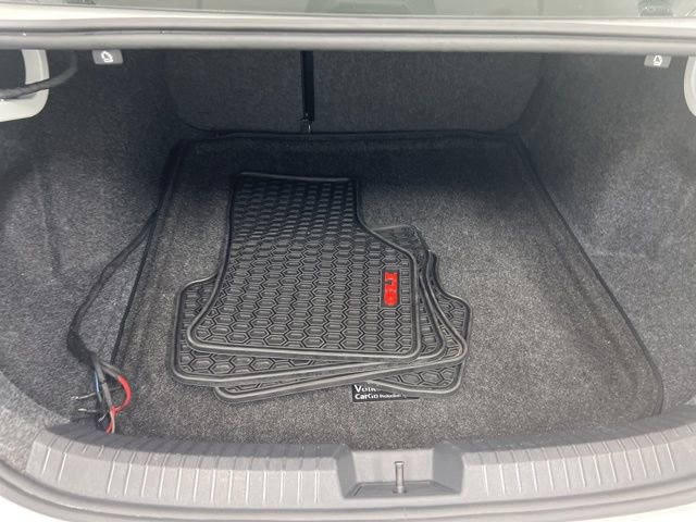 Used 2021 Volkswagen Jetta GLI image 9