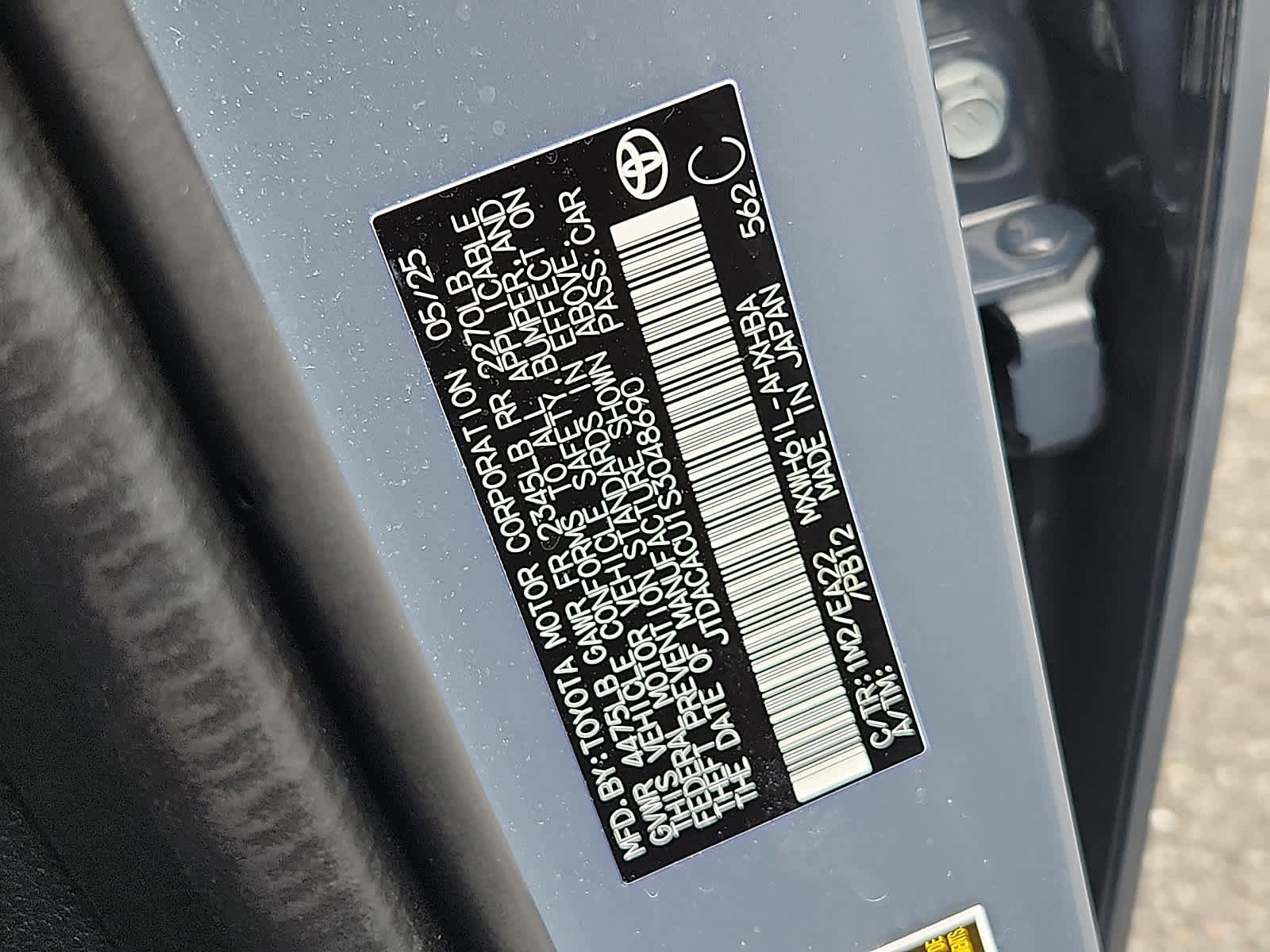 Used 2025 Toyota Prius Plug-In Hybrid image 28