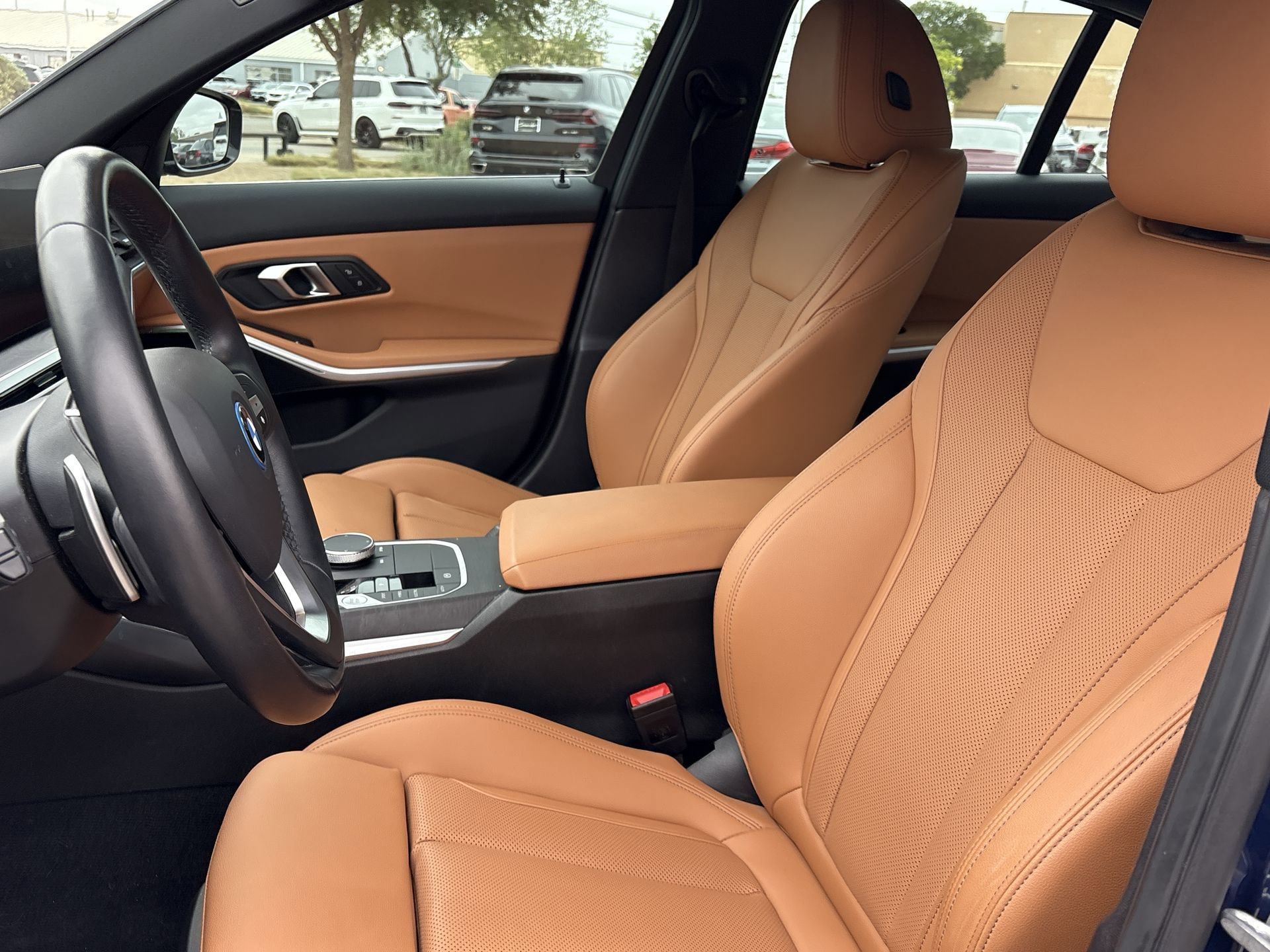 Certified 2024 BMW 330e xDrive w/ Convenience Package AWD/4WD image 16