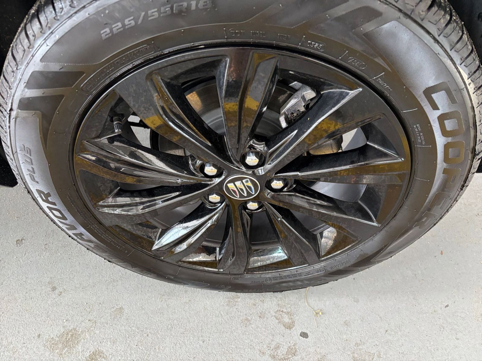 Used 2025 Buick Envista Sport Touring image 30