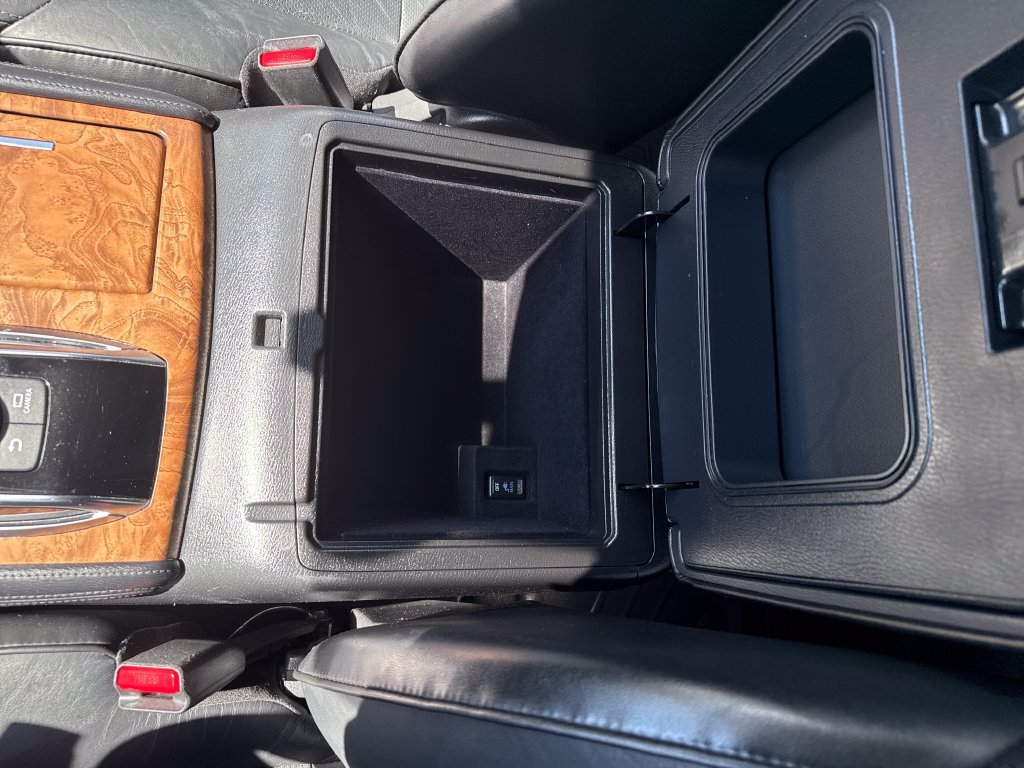 Used 2021 Nissan Armada SL w/ Captain's Chairs Package AWD/4WD image 27