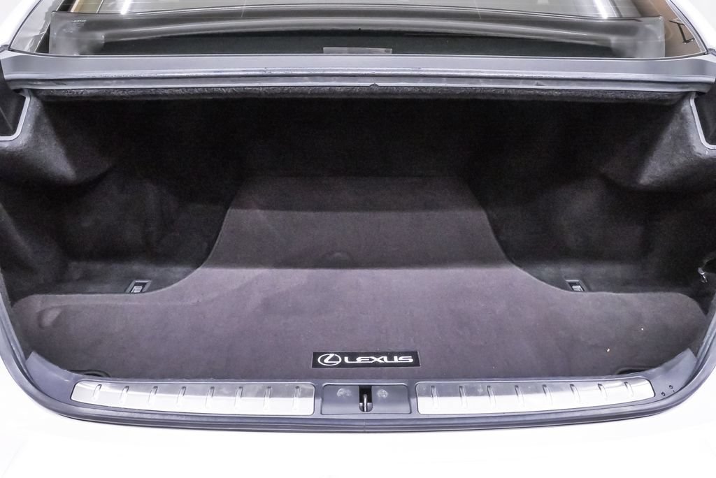 Used 2021 Lexus LS 500 w/ Interior Upgrade Package RWD image 30