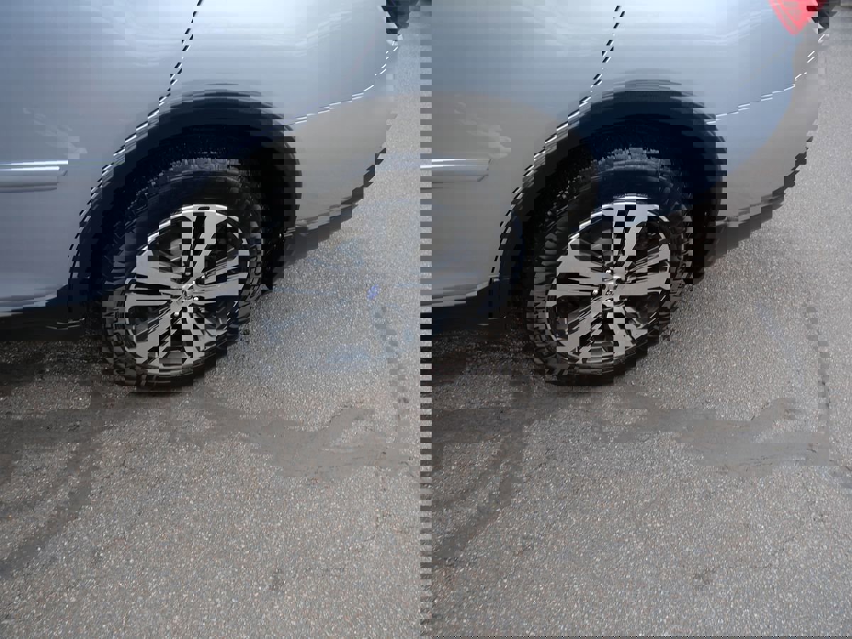 Used 2018 Subaru Outback 2.5i Limited image 36