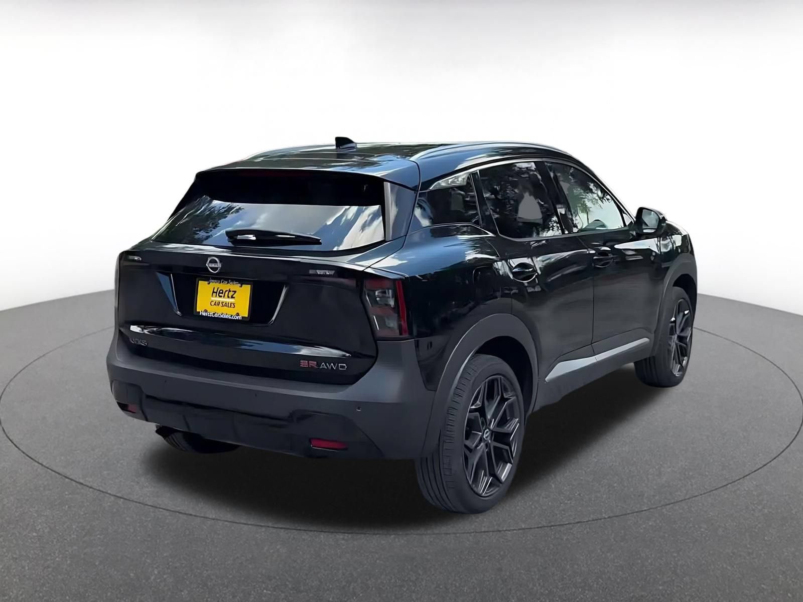 Used 2026 Nissan Kicks SR AWD/4WD image 13