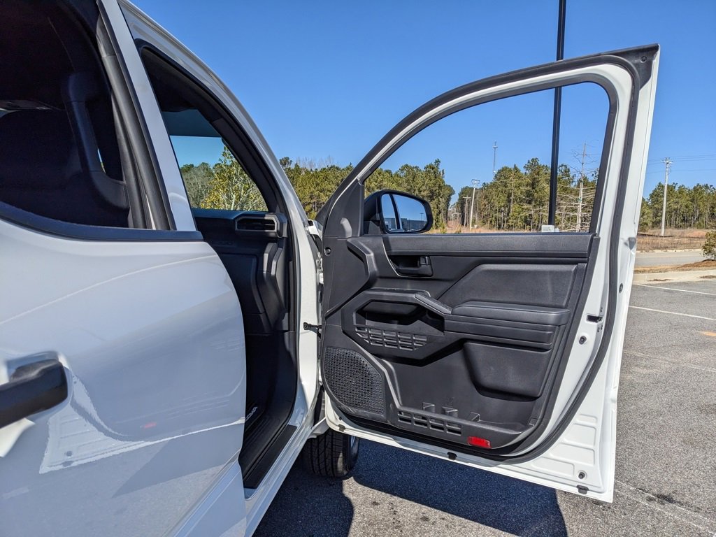 Used 2024 Toyota Tacoma SR image 47