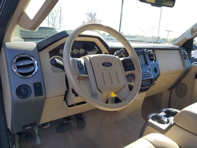 Used 2010 Ford F250 Lariat AWD/4WD image 16
