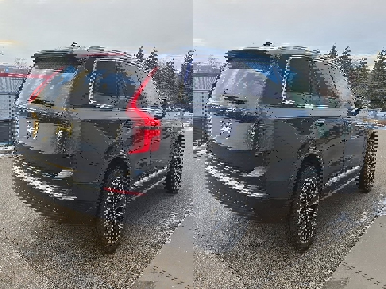 New 2026 Volvo XC90 T8 Plus w/ Protection Package image 5