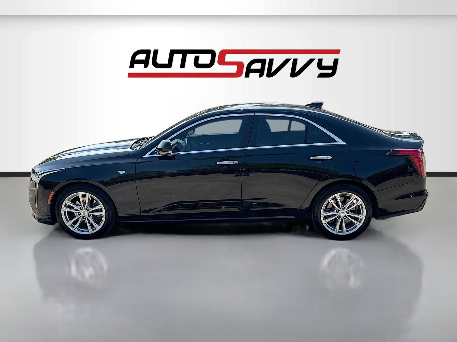 Used 2025 Cadillac CT4 Luxury RWD image 4