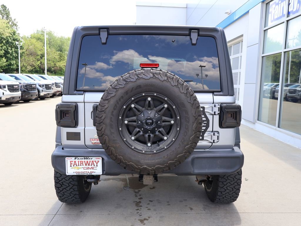 Used 2018 Jeep Wrangler Sport AWD/4WD image 9