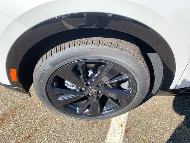 New 2025 Buick Envision Sport Touring image 11