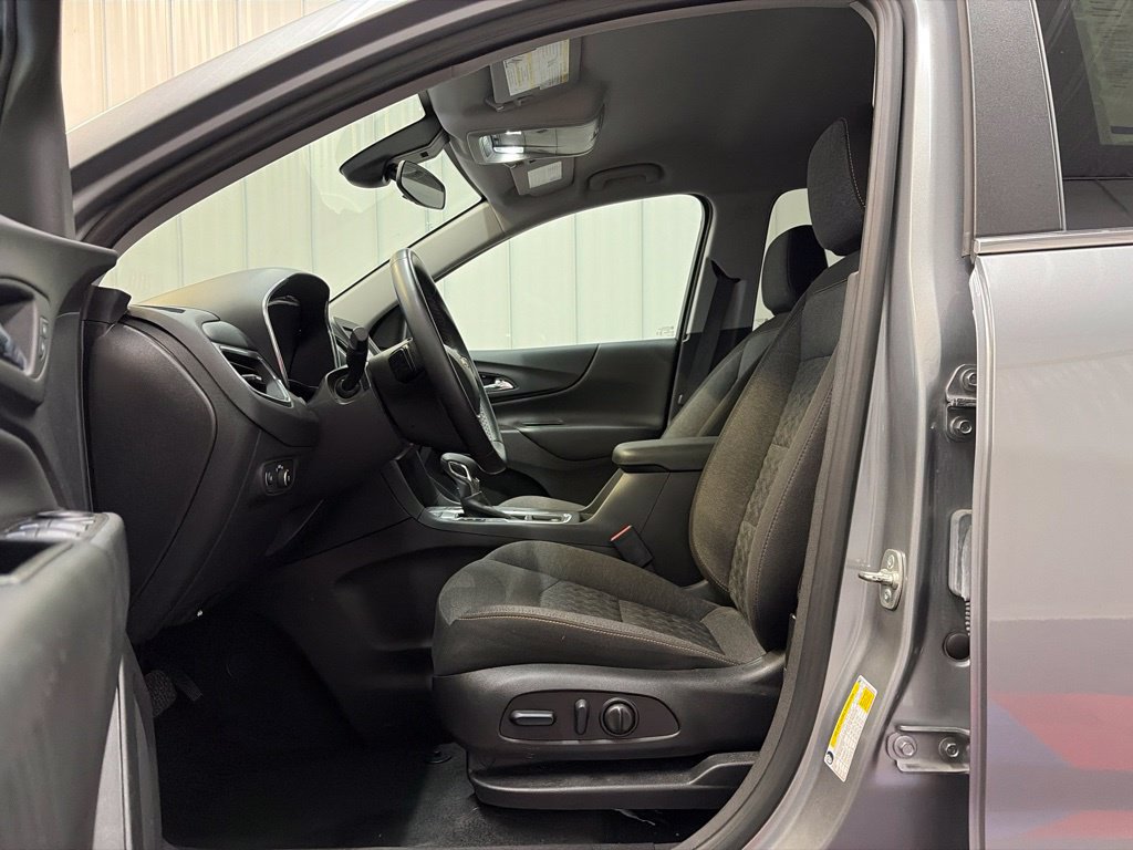 Used 2024 Chevrolet Equinox LT AWD/4WD image 11