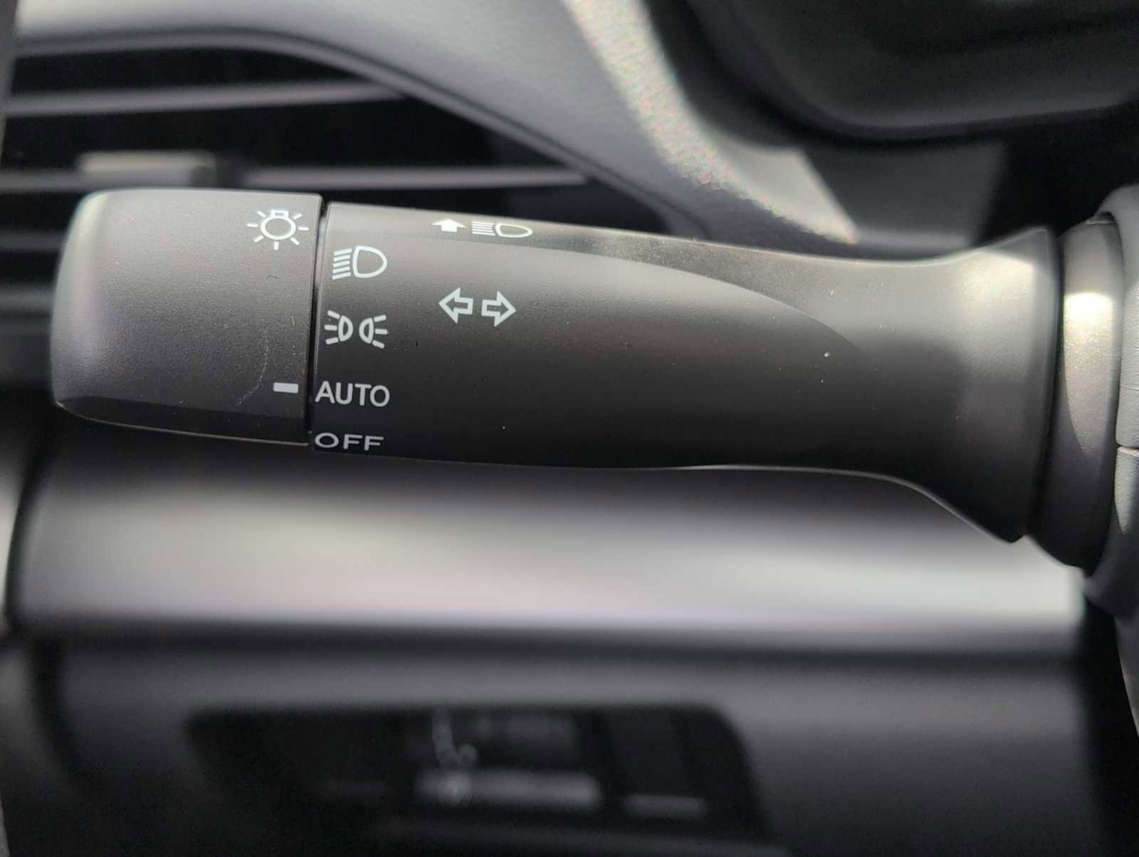 Certified 2025 Subaru Impreza 2.0i image 25