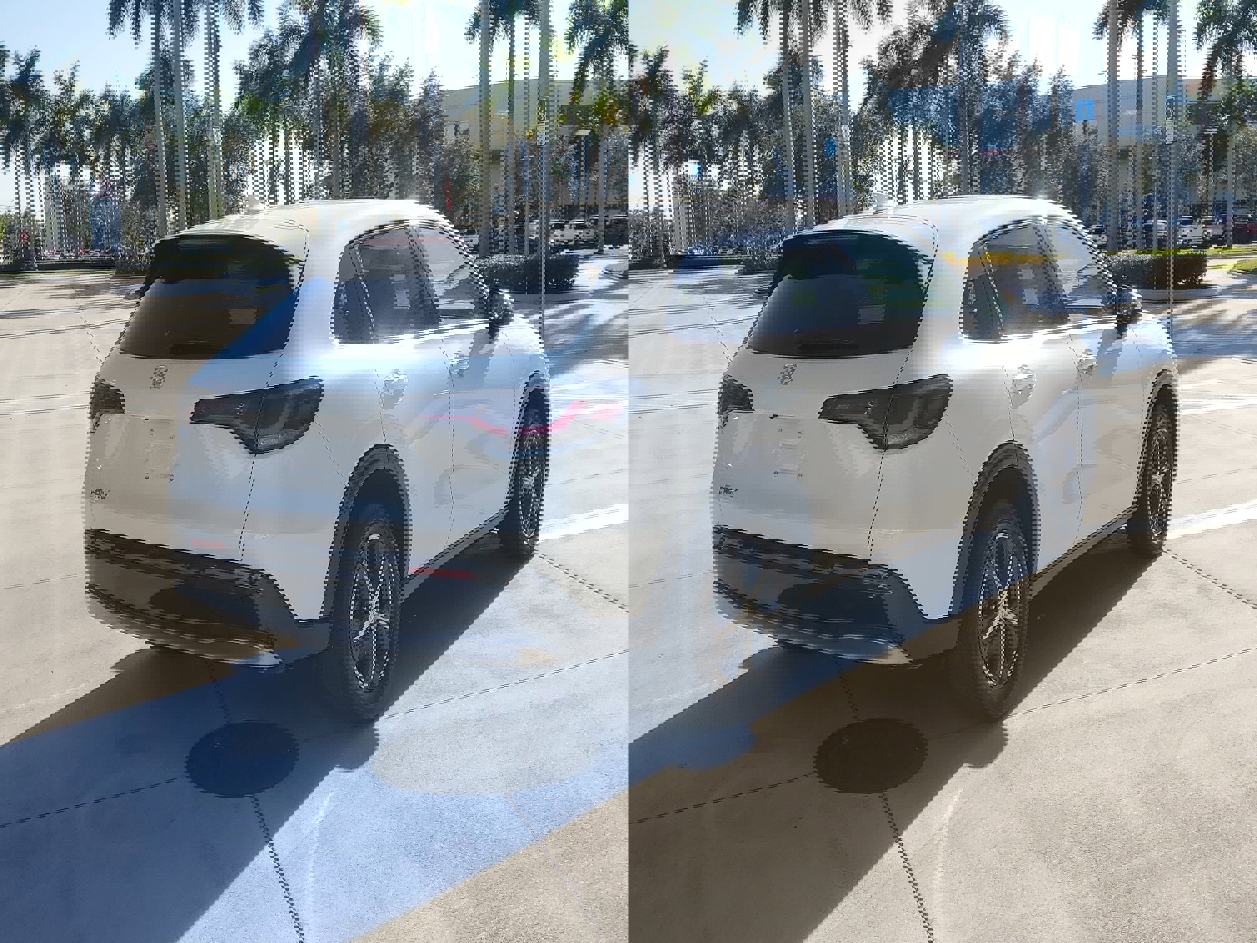 Used 2025 Honda HR-V EX-L image 10