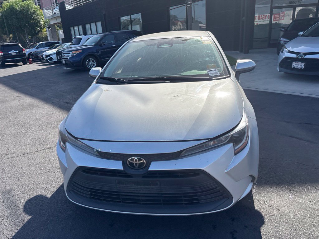 Used 2025 Toyota Corolla LE FWD image 9