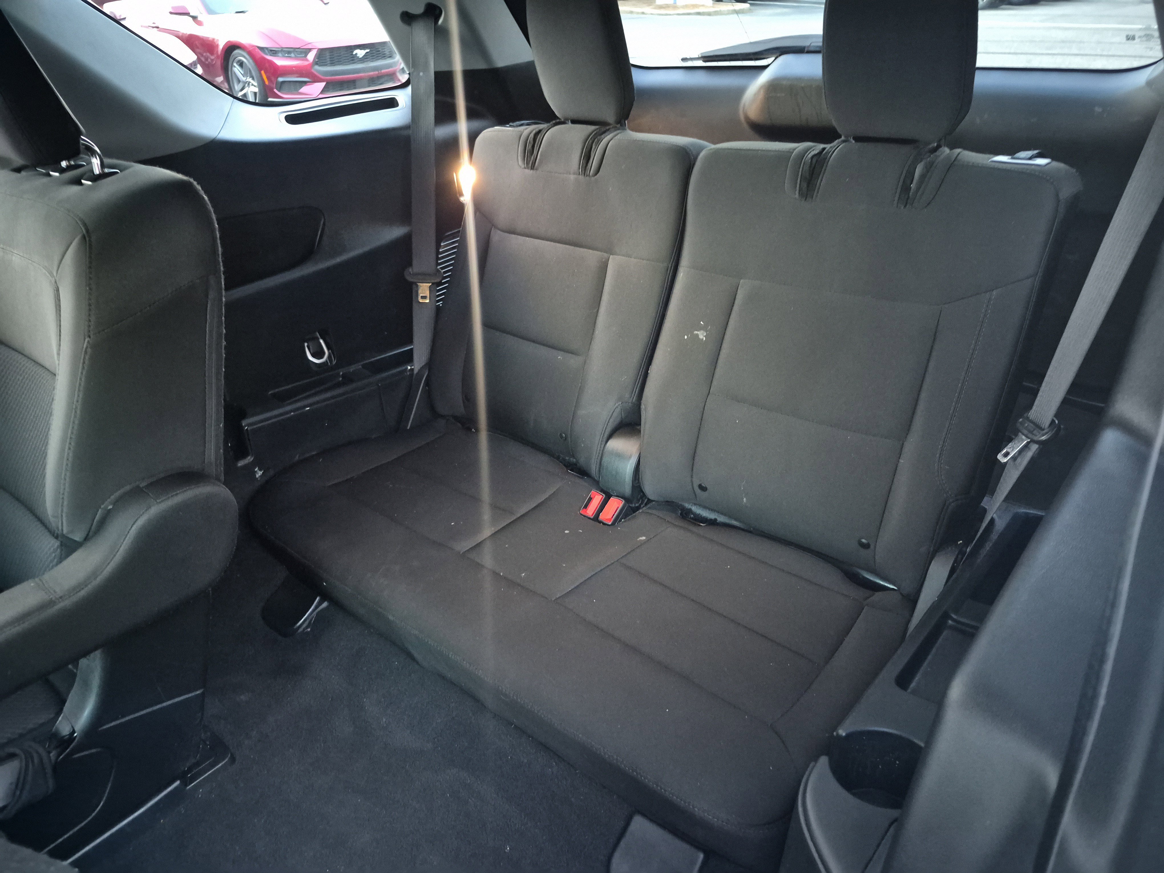 Used 2024 Ford Explorer XLT image 15