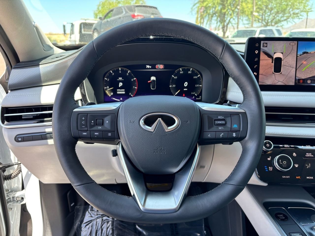 Certified 2026 INFINITI QX60 Luxe w/ Cargo Package FWD image 18