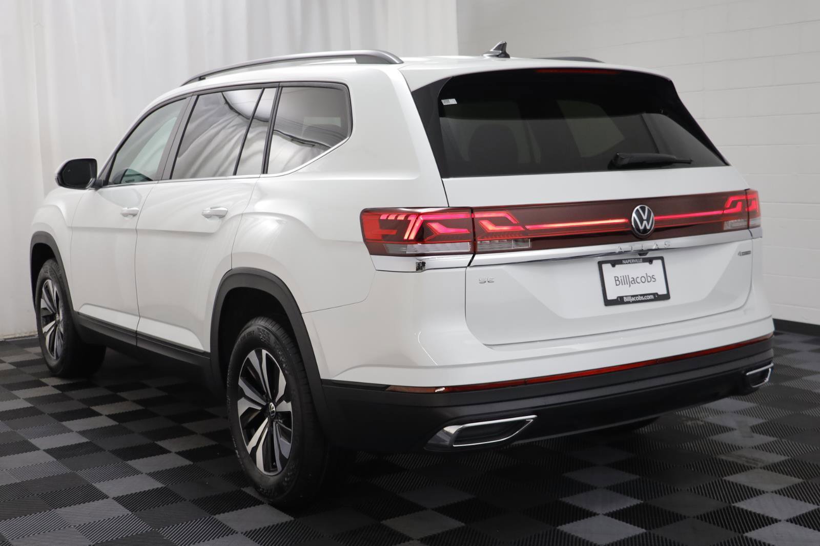 New 2026 Volkswagen Atlas SE image 14