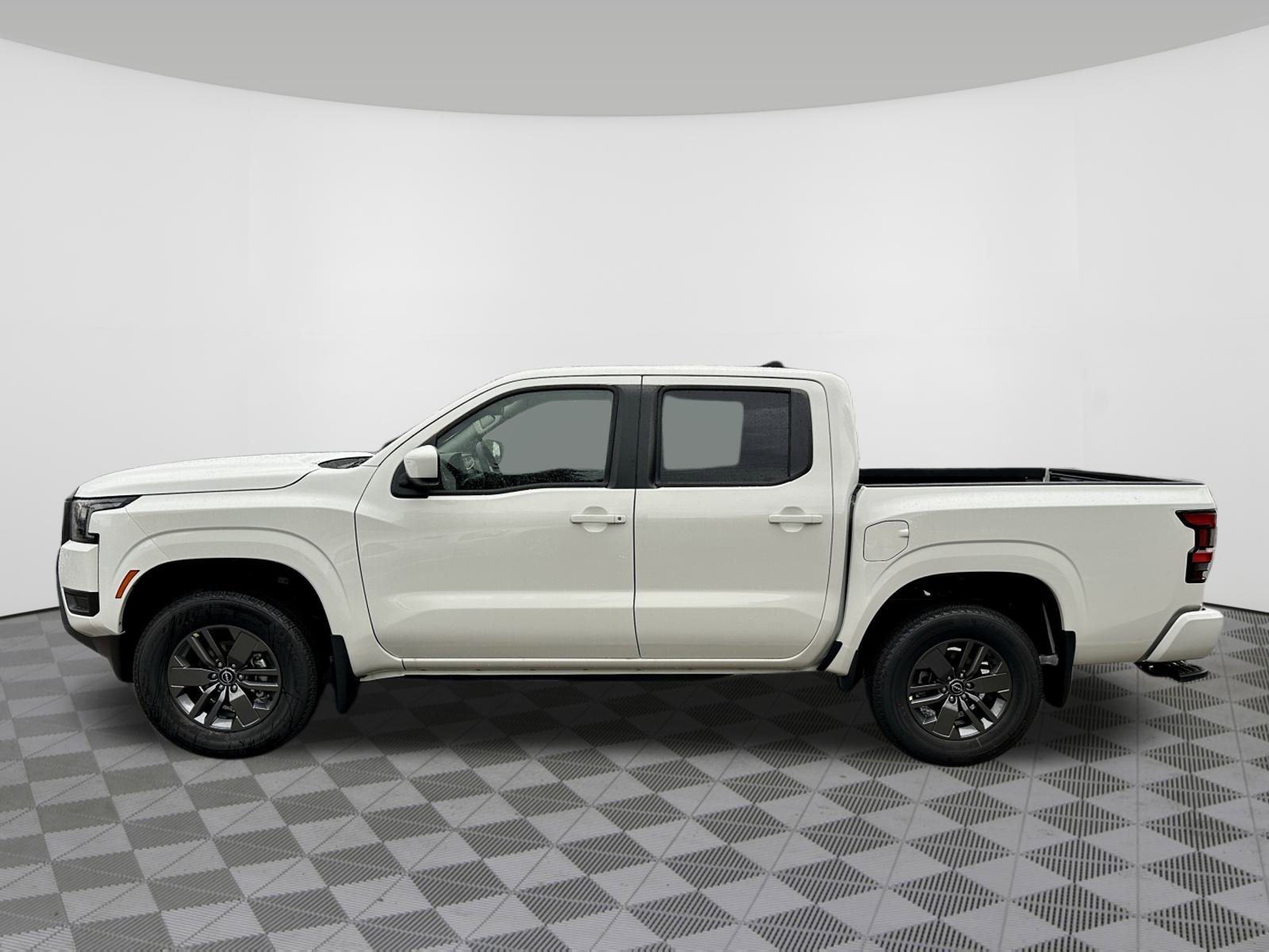 New 2026 Nissan Frontier SV w/ Tow Package AWD/4WD image 10