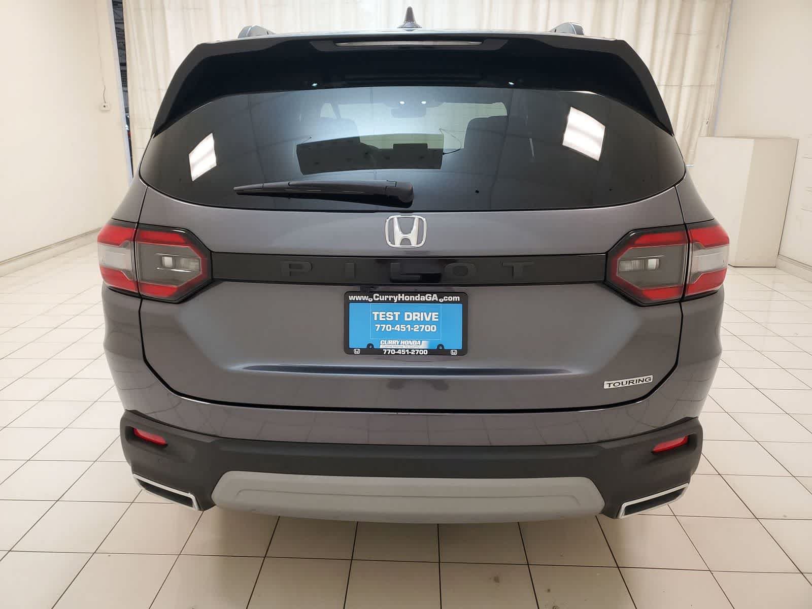Certified 2025 Honda Pilot Touring image 31