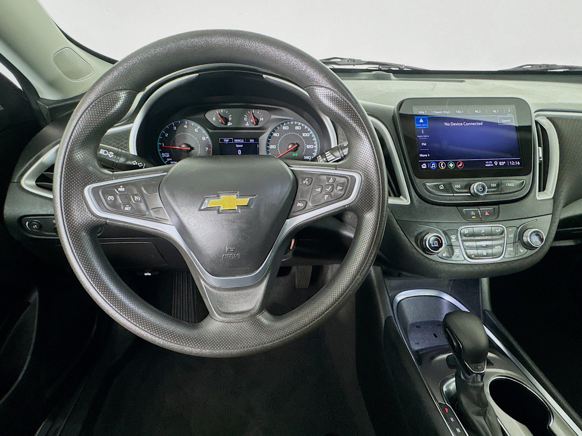 Used 2022 Chevrolet Malibu LT FWD image 11