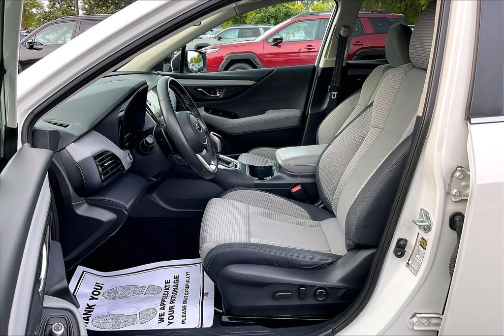 Used 2022 Subaru Outback Premium AWD/4WD image 29