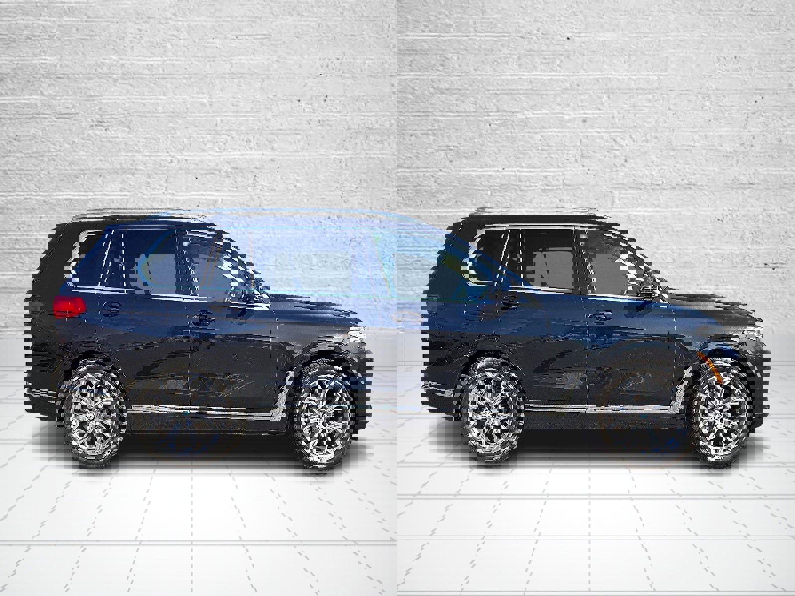 Used 2022 BMW X7 xDrive40i w/ Cold Weather Package image 7