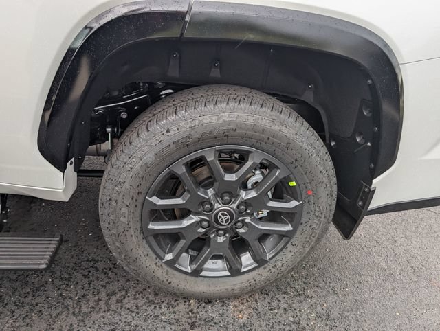 New 2026 Toyota Sequoia Platinum w/ Tow Technology Package AWD/4WD image 24