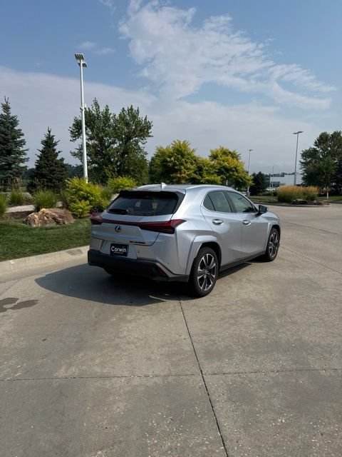 Used 2026 Lexus UX 300h AWD w/ Accessory Package (2T) image 3
