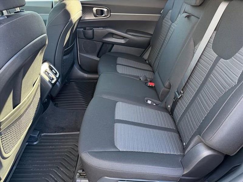 New 2026 Kia Sorento LX image 11