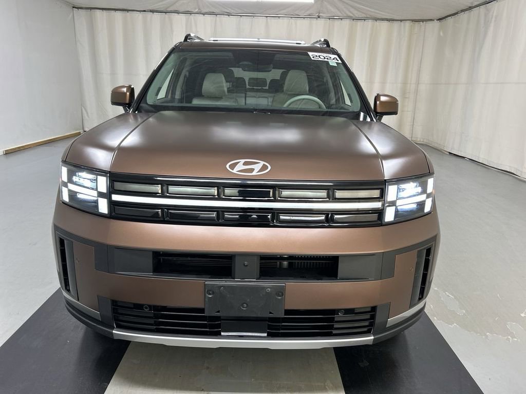 Used 2024 Hyundai Santa Fe Limited AWD/4WD image 3