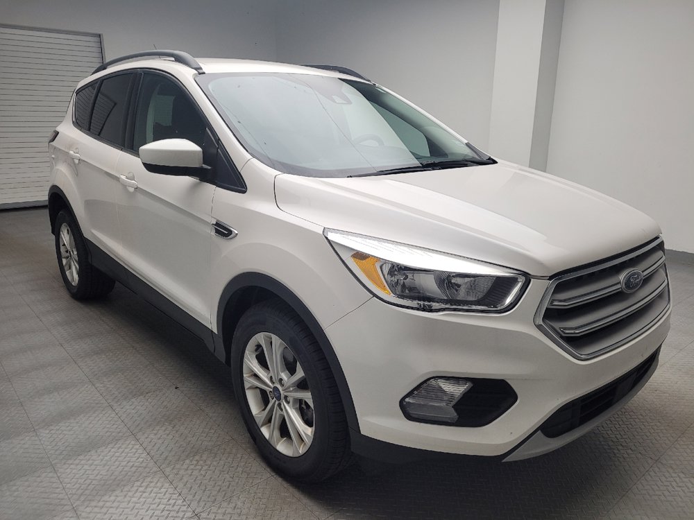 Used 2018 Ford Escape SE w/ Ford Safe & Smart Package AWD/4WD image 13