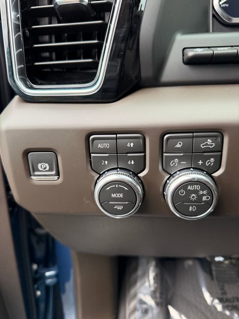 New 2026 GMC Sierra 1500 Denali w/ Denali Reserve Package image 12