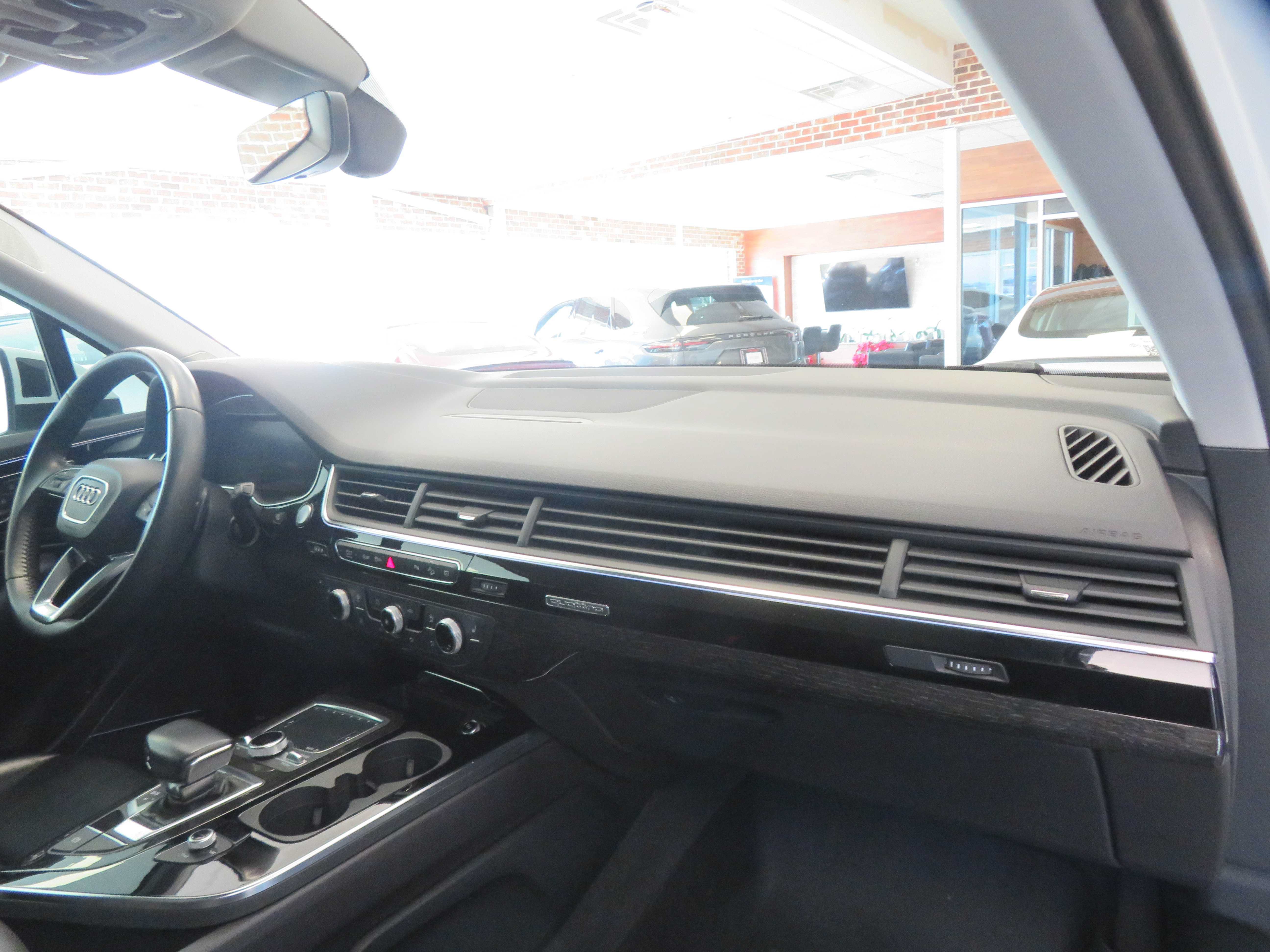 Used 2019 Audi Q7 3.0T Premium Plus AWD/4WD image 30