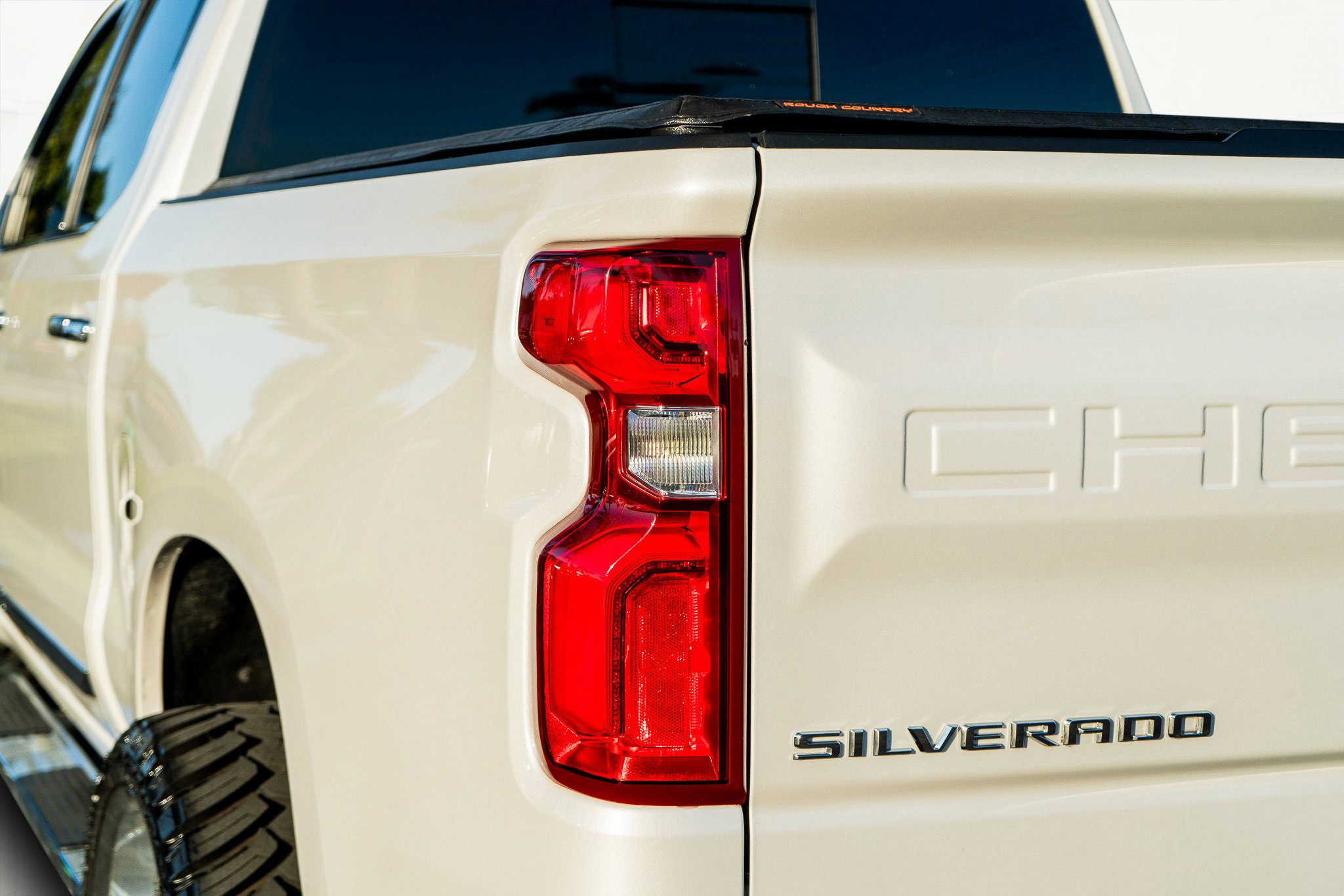 Used 2023 Chevrolet Silverado 1500 High Country w/ Technology Package image 20