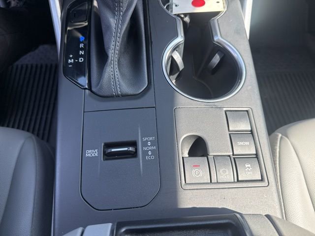 Used 2023 Toyota Highlander XLE FWD image 30