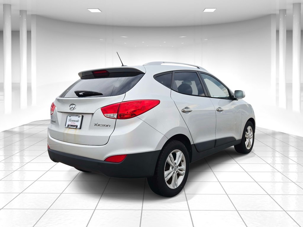 Used 2010 Hyundai Tucson GLS w/ Popular Equipment Pkg 2 FWD image 3