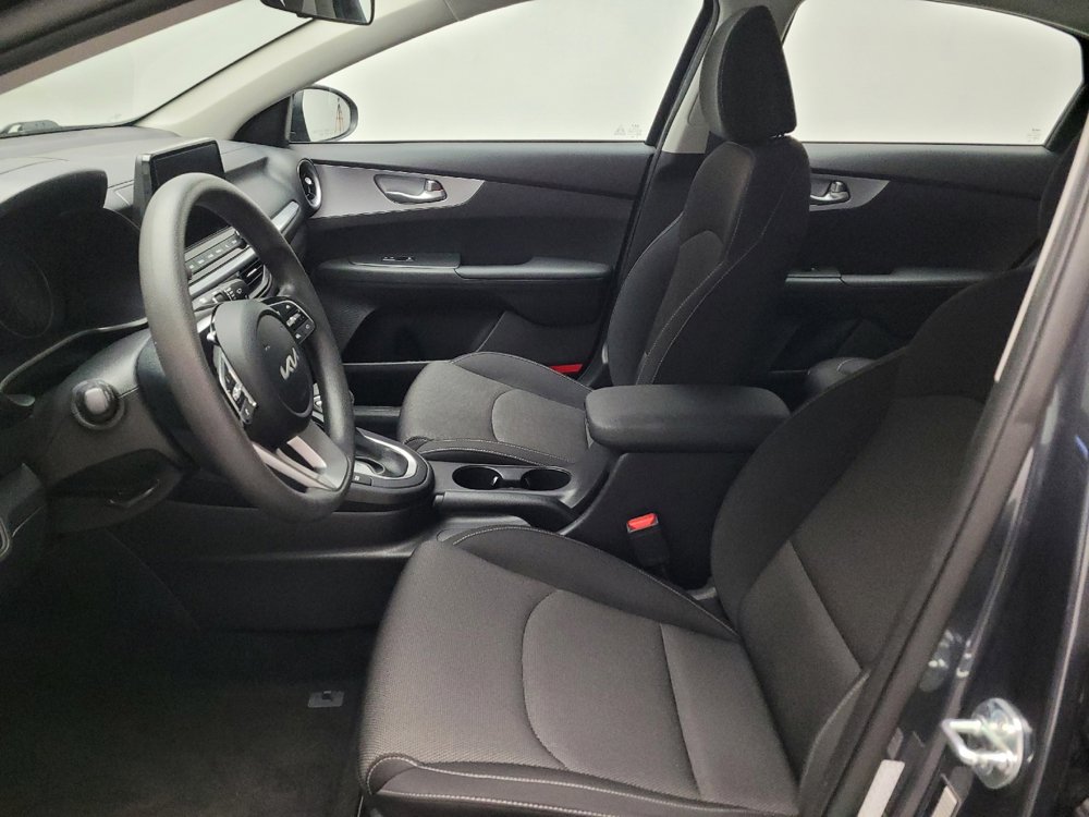 Used 2023 Kia Forte LXS image 17