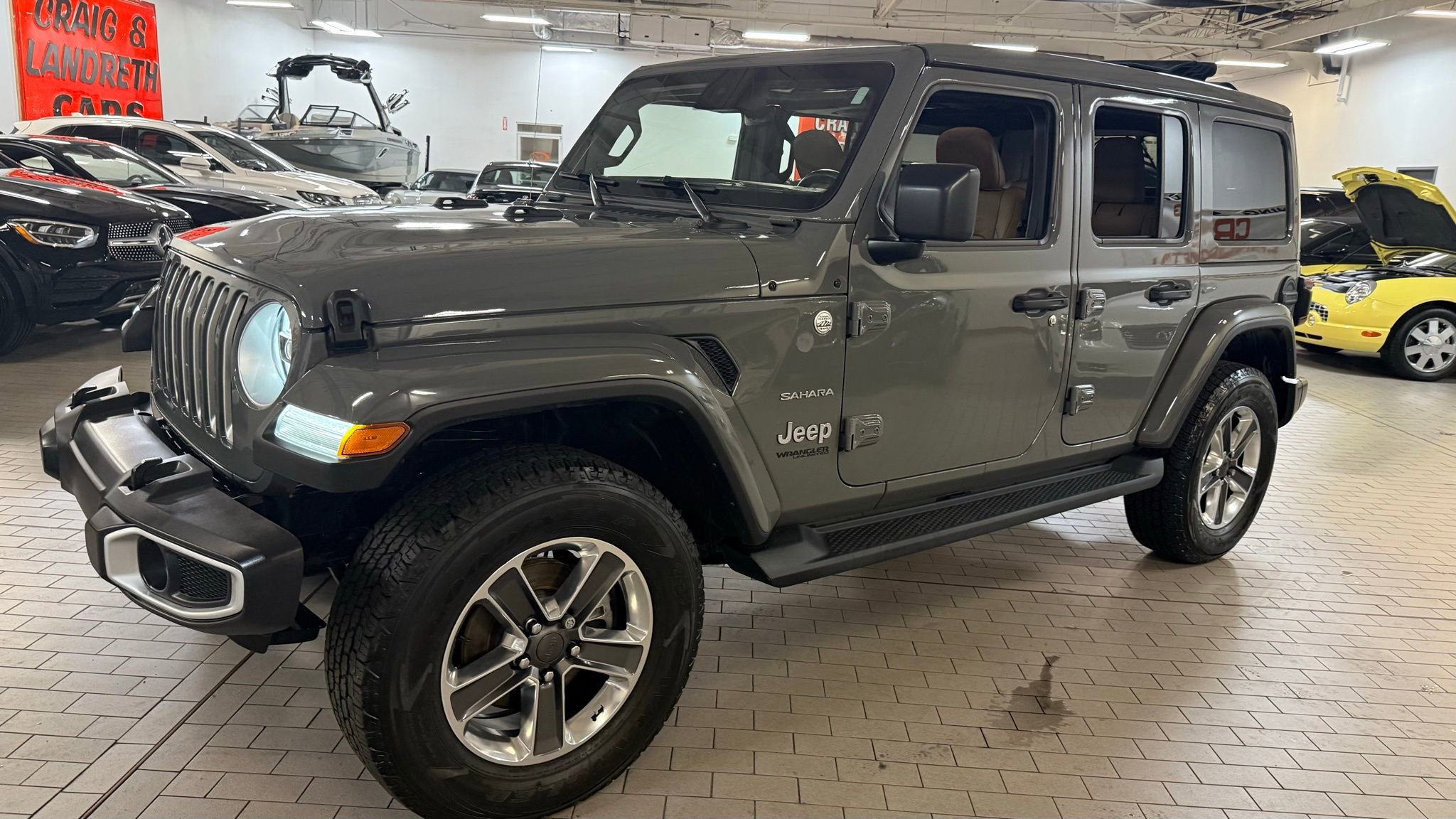 Used 2021 Jeep Wrangler Unlimited Sahara image 2