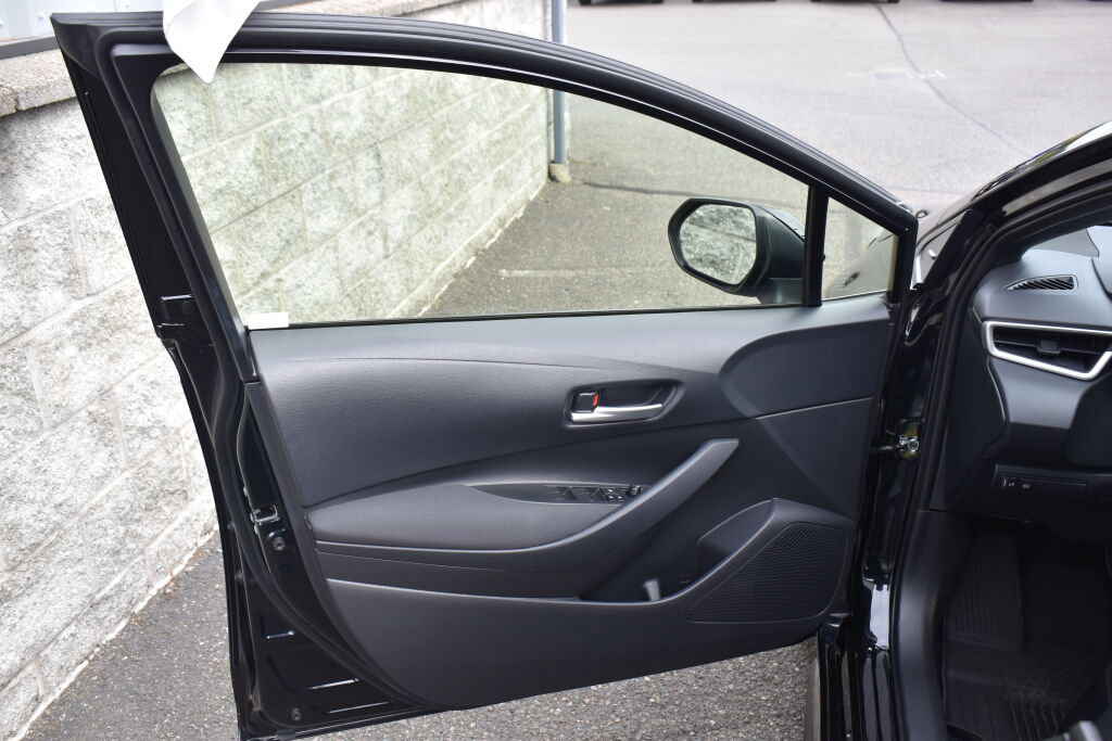 Certified 2026 Toyota Corolla SE FWD image 17