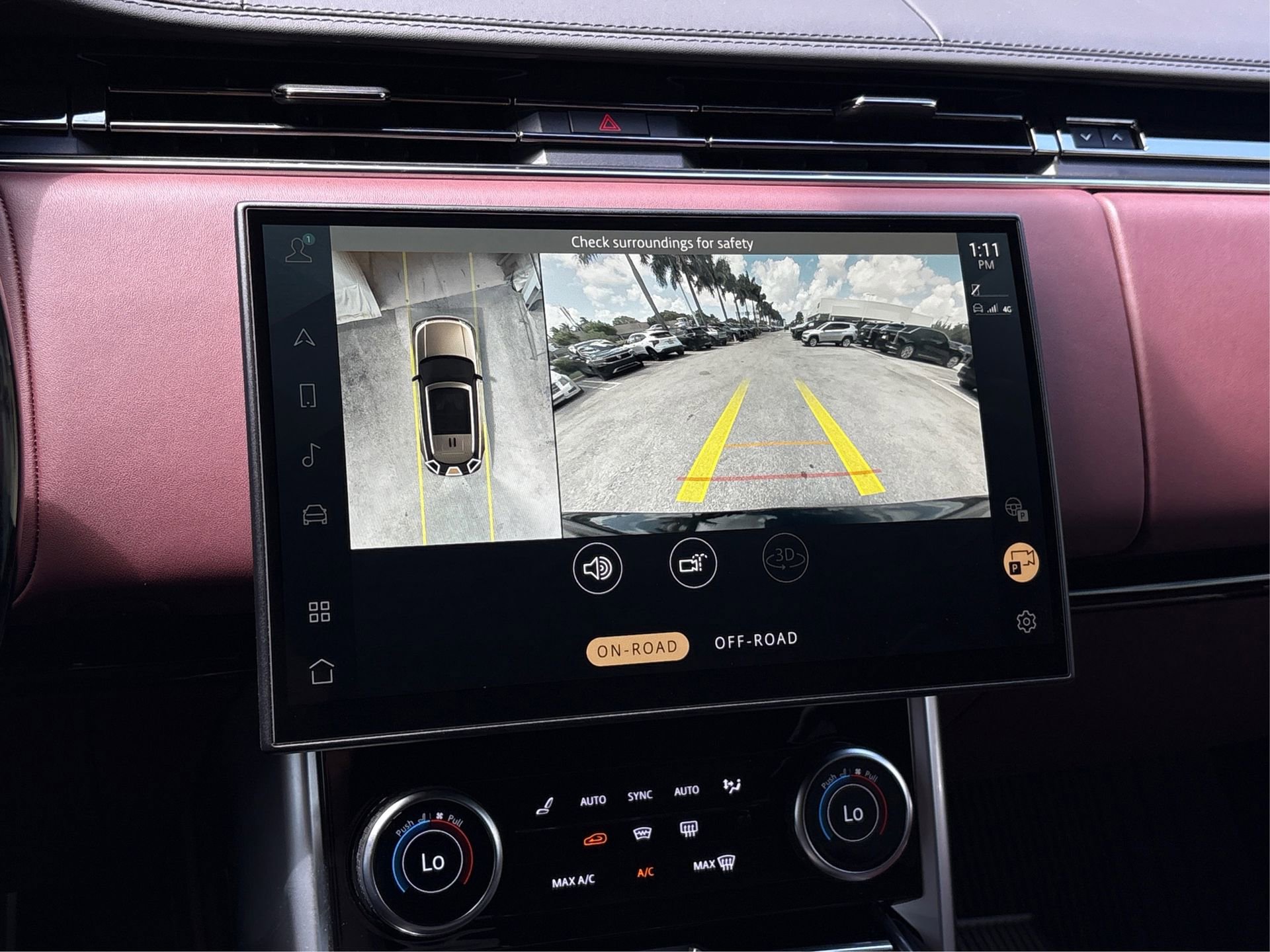 Used 2023 Land Rover Range Rover SE image 23