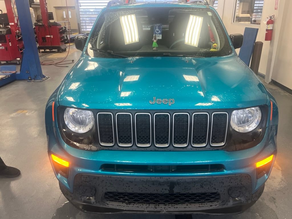Used 2022 Jeep Renegade Sport w/ Sport Appearance Group AWD/4WD image 11
